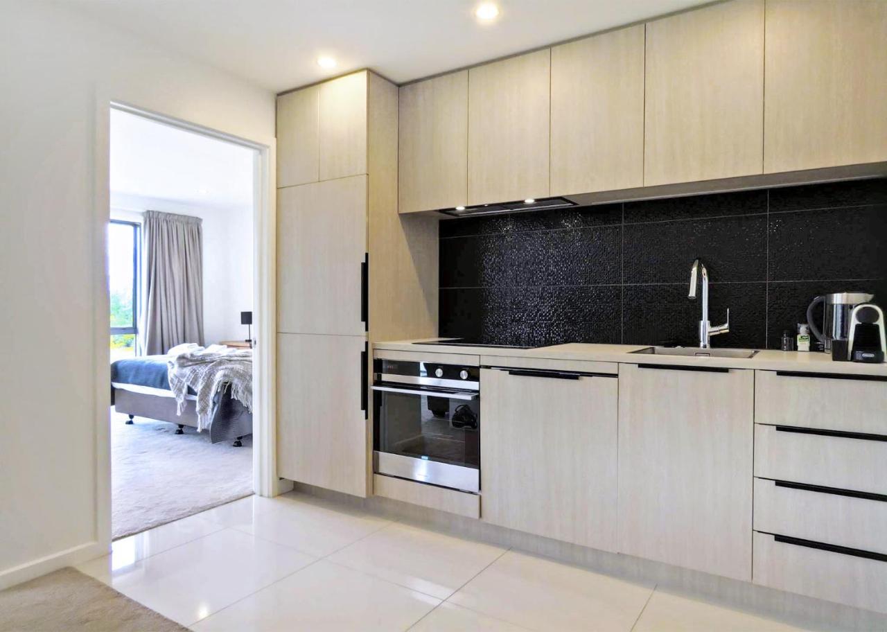 Apartamento Executive Living In Bluewater Queenstown Exterior foto